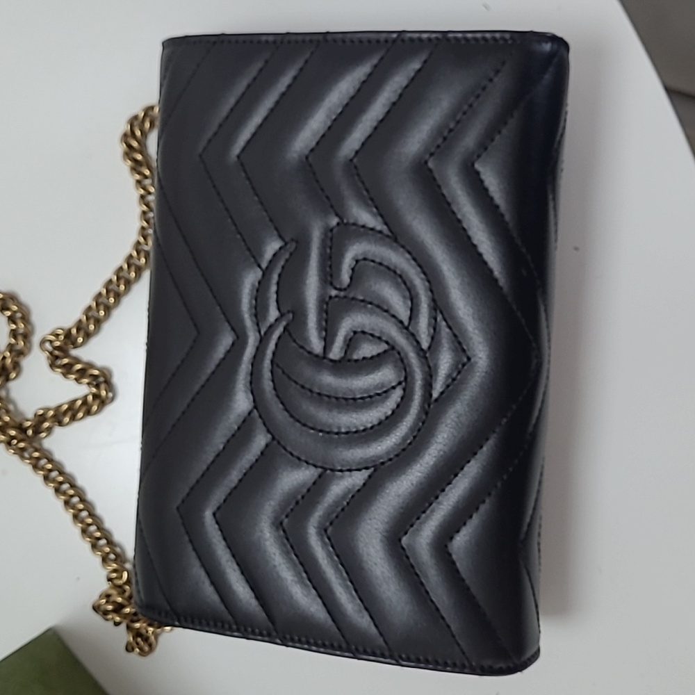 Gucci Marmont Wallet on Chain - Picture 4 of 13